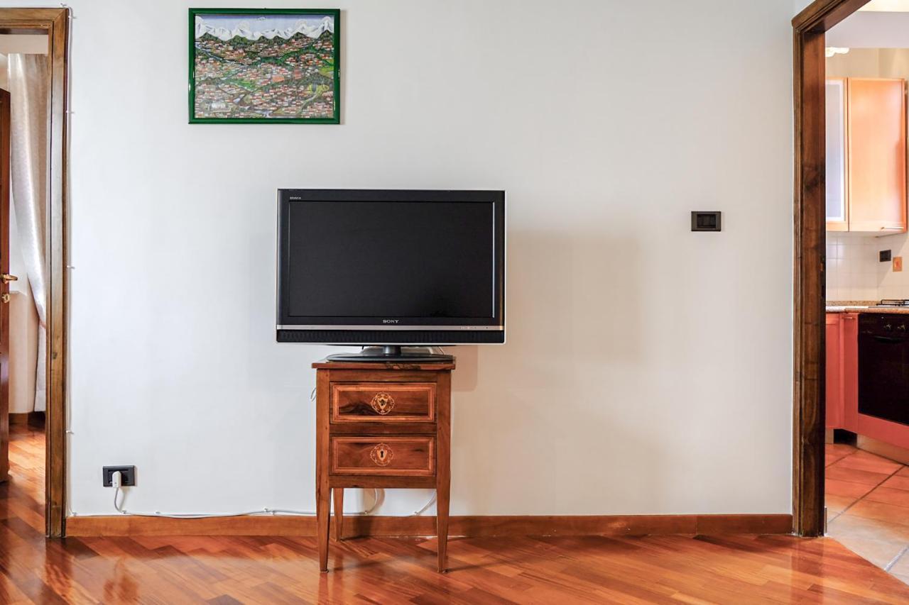 Hostme Colosseum Apartment Rome Bagian luar foto