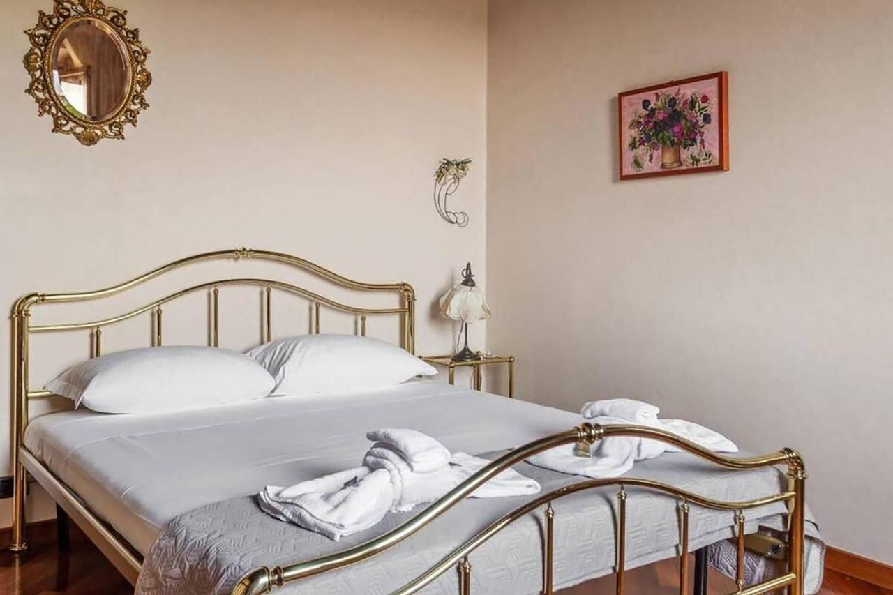 Hostme Colosseum Apartment Rome Bagian luar foto