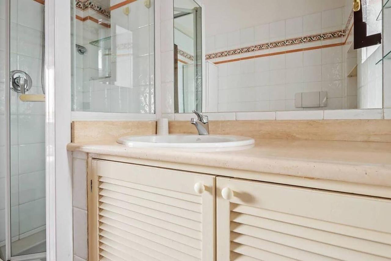 Hostme Colosseum Apartment Rome Bagian luar foto