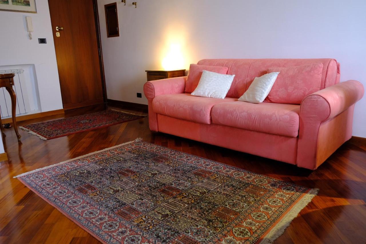 Hostme Colosseum Apartment Rome Bagian luar foto