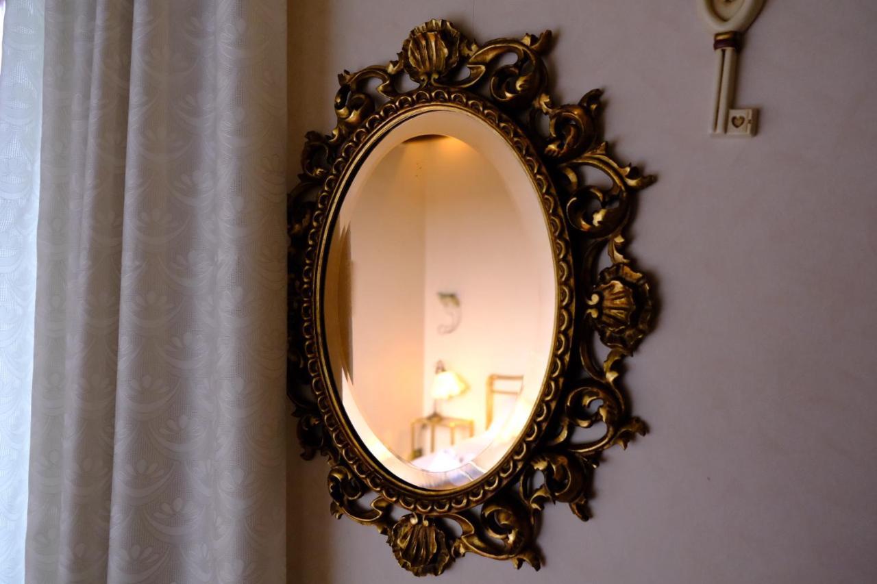 Hostme Colosseum Apartment Rome Bagian luar foto